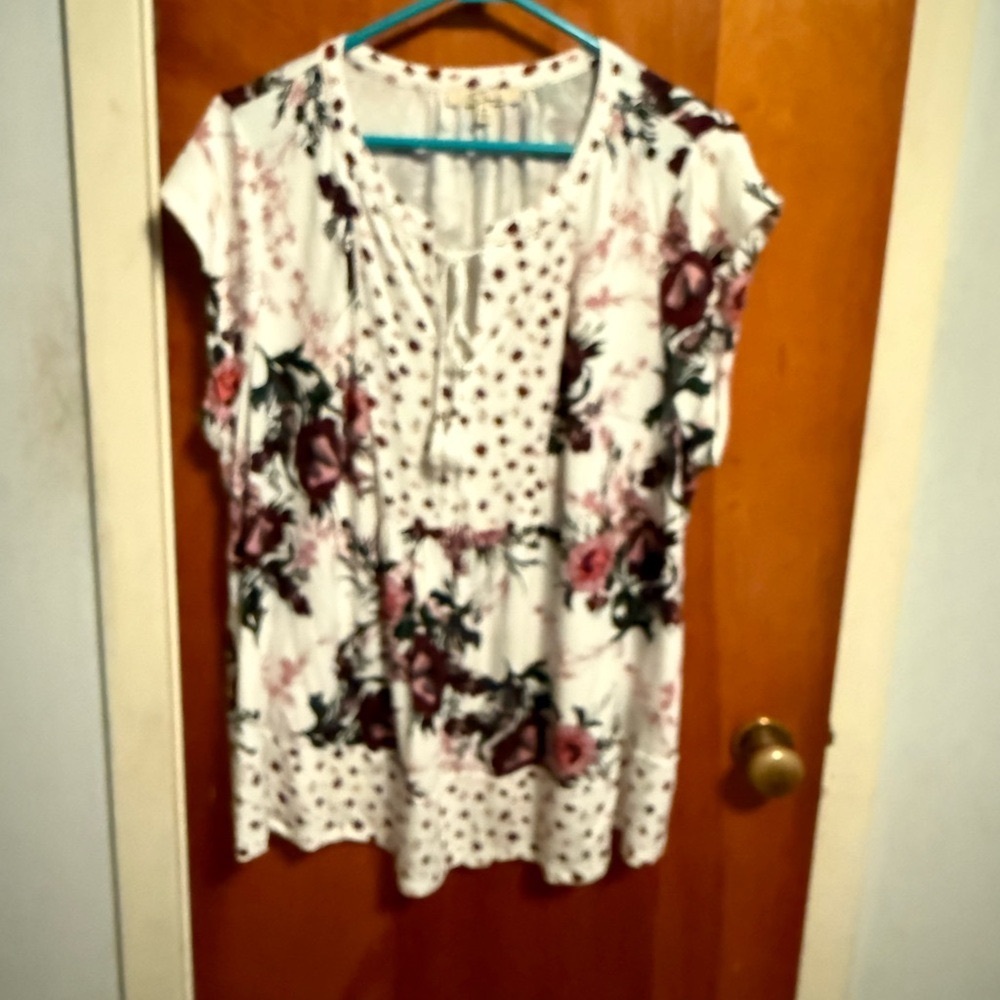 Les Serein Floral Women's Top